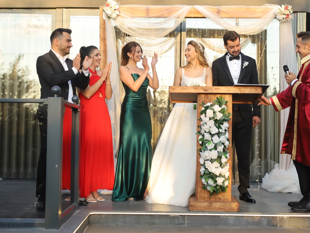 Bahçe Düğünü